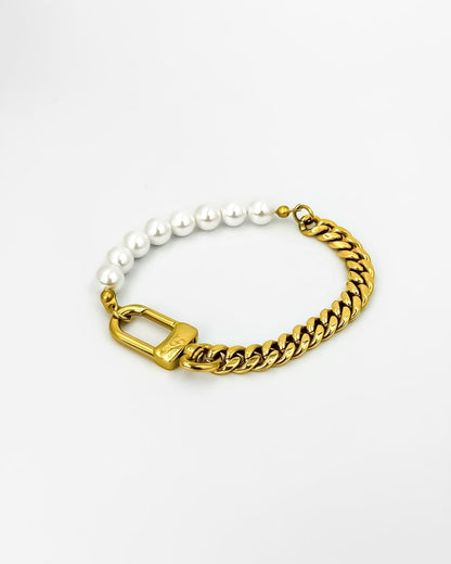 HOOK BRACELET